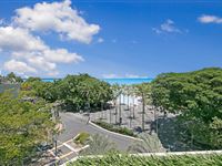1 Bedroom Apartment Ocean View or 2 Bedroom Ocean View - Mantra Esplanade